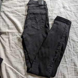 Levi's skinny jeans